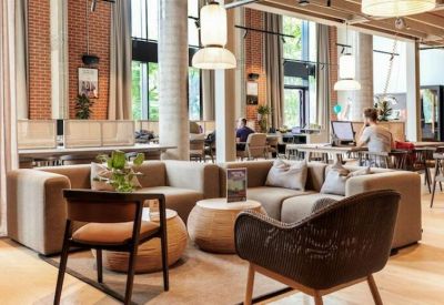 Serviced office - London