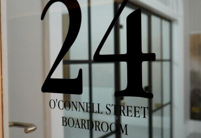 Executive suite to lease in Waterford