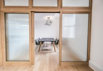 Serviced office to rent in London