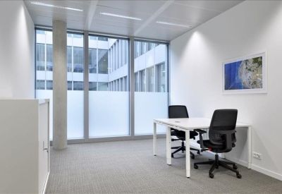 Offices at 33, 39, rue du Puits Romain