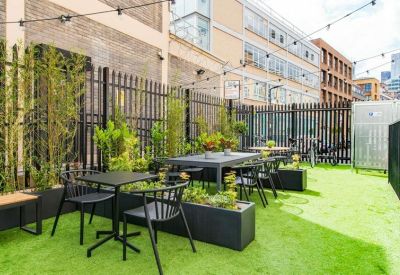 Exterior view of 35 Luke Street