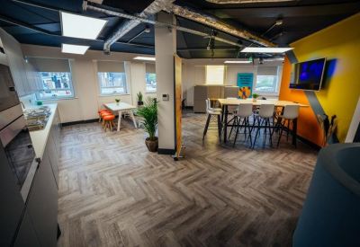 Executive offices to lease in Hull