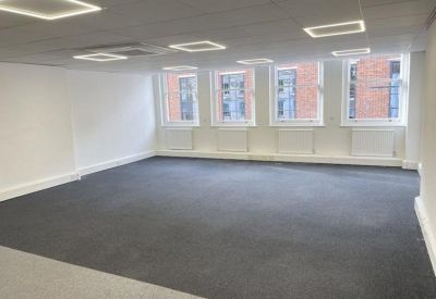 Office accomodation to lease in London