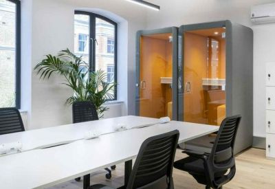 Office suite in London