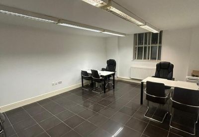 Executive offices to lease in Enfield
