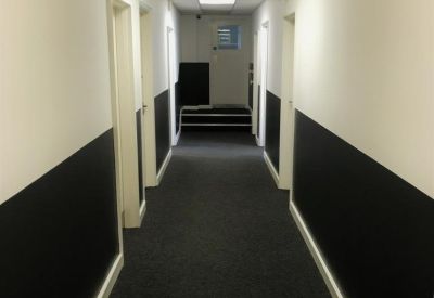 Executive suite in Walton-on-Thames