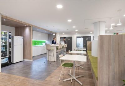 Offices at Avenida de los Pinos 7, 6th & 7th Floor