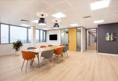 Serviced office in Bari