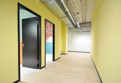 Exterior image of Cuvrystraße 53