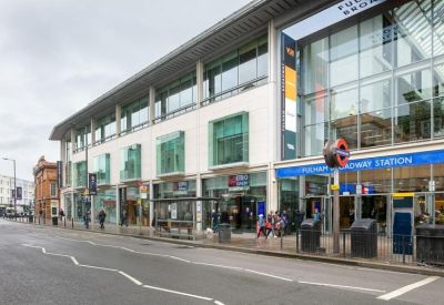 Executive office to lease in London