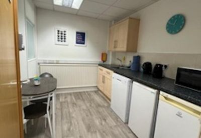 Serviced office to let in Eastbourne