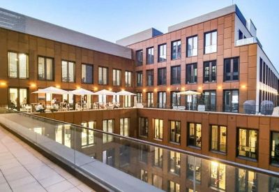 Exterior view of Junghofstrasse 16, Junghof Plaza