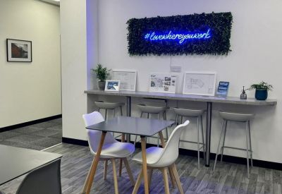 Oaks Place, Caldwell Road