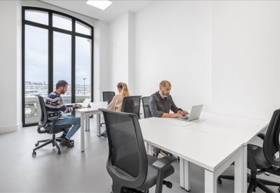 Marqués de San Esteban 2 office accomodations