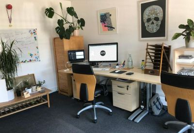 Serviced office to let in Stockport