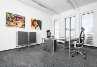 Exterior image of Nymphenburger Strasse 4