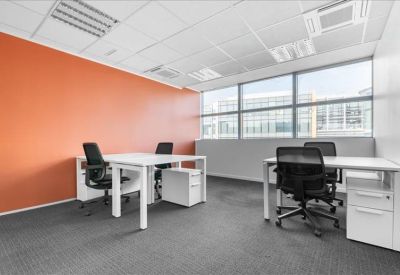 Serviced office to rent in Issy-Les-Moulineaux