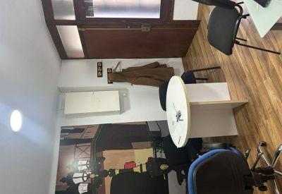 22, Carrer del Pintor Josep Pinós