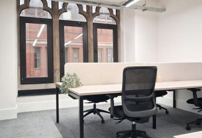 Executive office centre to lease in Leeds