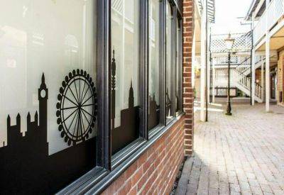 Office suites to rent in Horsham