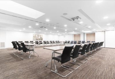 72 rue du Faubourg Saint Honoré office suites