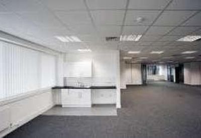 Office suites in central Chineham