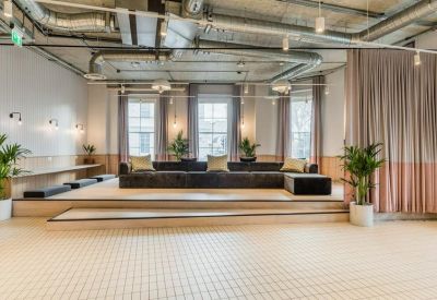 Serviced office - London