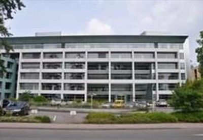 Offices at Aerogolf, 1B Heienhaff