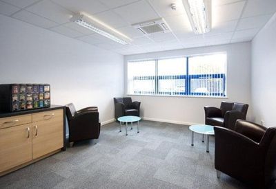 Executive office to let in Oldbury