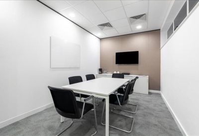 Executive offices in central Southampton