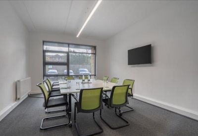 Office accomodations in central Haywards Heath