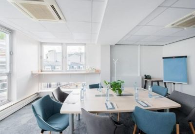 Interior of 42 avenue Montaigne, Elysees Montaigne