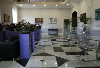 Horseshoe Hill, Upshire serviced office centres