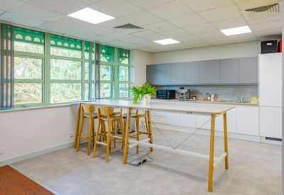 Exterior image of Gallows Hill, Warwick Technology Park