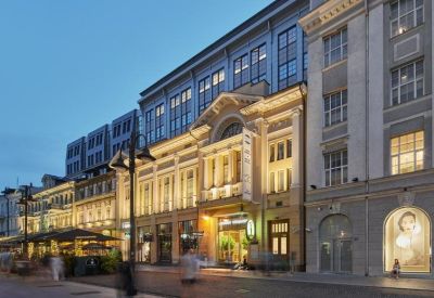 Evening exterior view of the classic facade at Business Centre 2000, Building A.