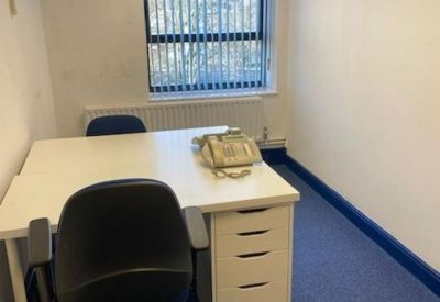 Executive suites in central Tolworth