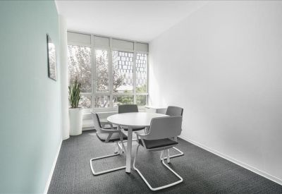 Exterior view of Mergenthaler Allee 15-21, 2nd floor