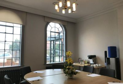 Executive office centre to let in Alcester