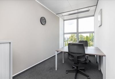 Terminalstrasse Mitte 18 executive suites