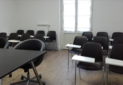 Exterior image of Piazza Cavour, 14