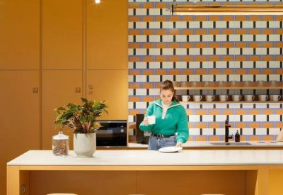 Exterior view of Shoreditch High Street