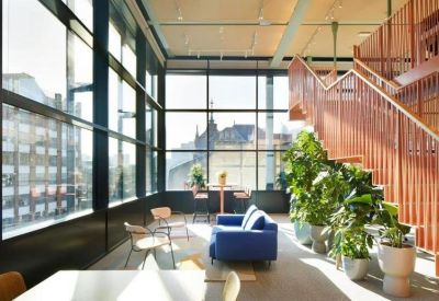 Office suite to lease in London