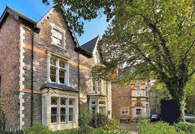 Office spaces to rent in Cardiff