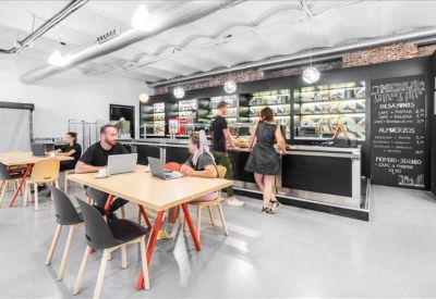 Offices at Manzanares 4