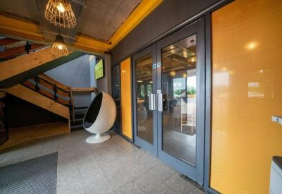 Executive suite to lease in Peterborough