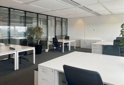 The Base B, Evert van de Beekstraat 1-104 executive suites