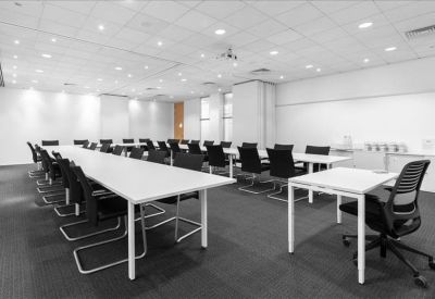 2 Arlington Square, Venture House, Downshire Way serviced offices