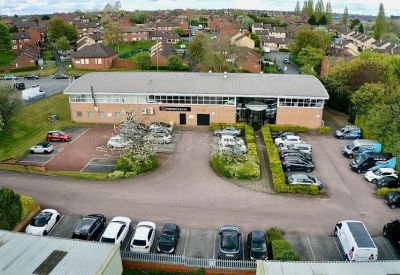 Office accommodations to rent in Leeds