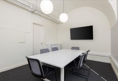 Office suites to rent in Porto