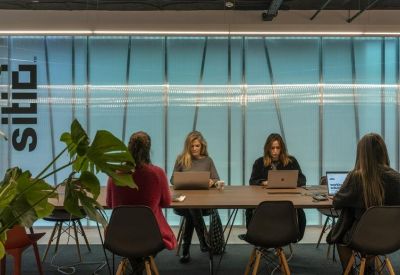 Offices at Rua Cristovão Pinho Queimado 33, Loja C